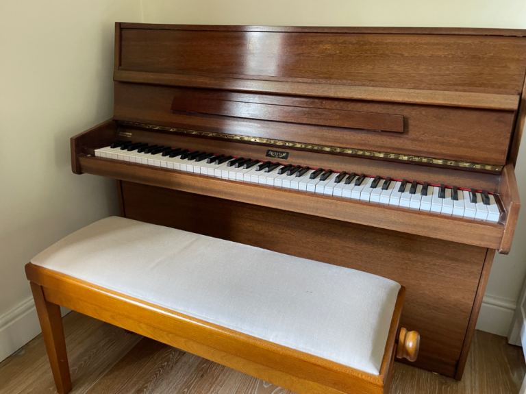 Eavestaff Piano