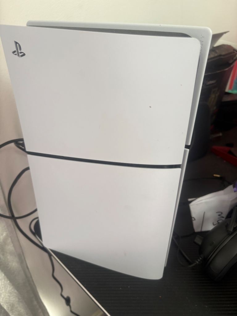 825GB  PS5 