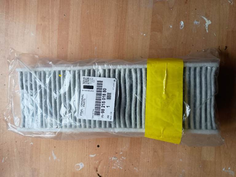 Cabin pollen filter for Peugeot/Citroen/Vauxhall 