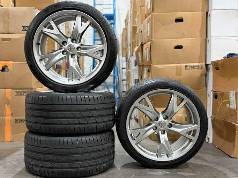 19" GENUINE NISSAN 370Z RAYS FORGED ALLOY WHEELS & TYRES