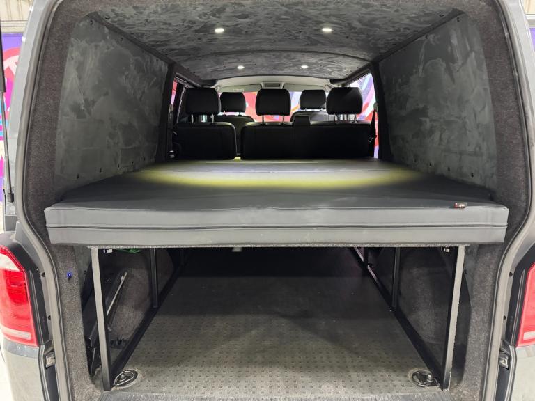 2017 Volkswagen Transporter 2.0 TDI BMT 204 Highline Kombi / Camper Van DSG Crew Van Diesel Autom...