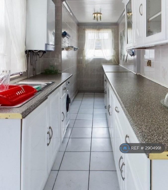 2 bedroom house in Hillary Street, Stoke-On-Trent, ST6 (2 bed) (#2904991)
