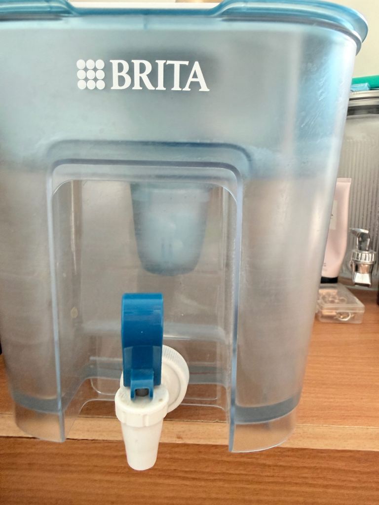 BRITA Water Filter Dispenser with Tap – Blue Plastic, AS GOOD AS NEW