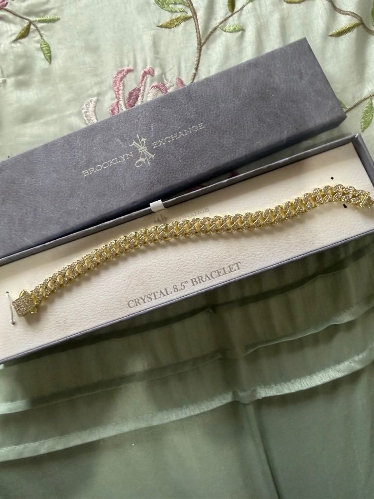 BROOKLYN EXCHANGE Crystal 8.5" Bracelet - New with Box