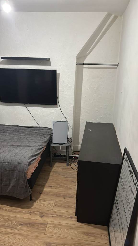 Double Room For Rent Charlton