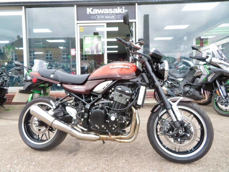 2018 Kawasaki Z 900RS Z1 REPLICA LOW MILEAGE 1 OWNER  Petrol Manual