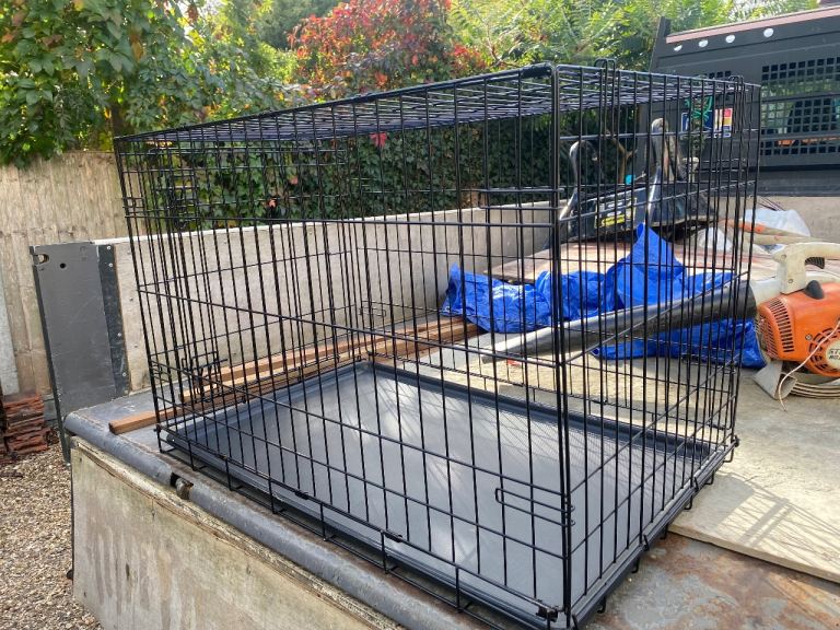 Dog crate 