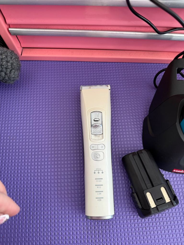 Dog grooming Equipment 