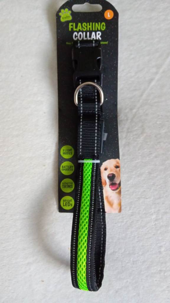 Flashing dog collar