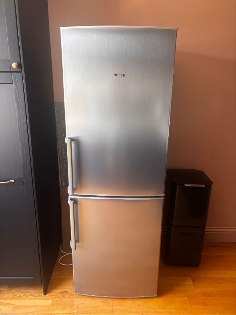 Fridge/freezer - for collection 