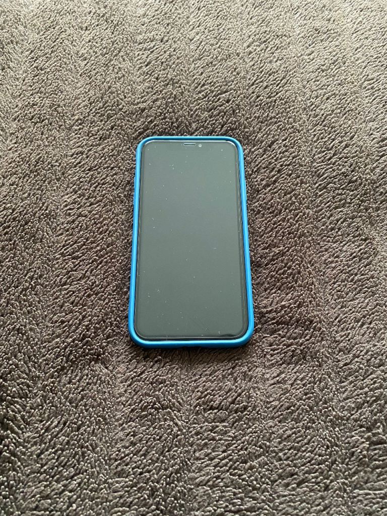 iPhone XR 128GB unlocked 