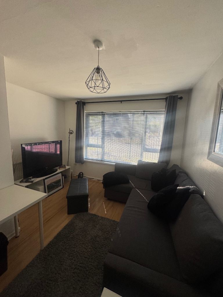 1 Bedroom flat in CF3 ***Available now***
