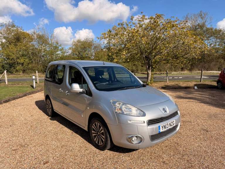 2013 Peugeot Partner Tepee 1.6 e-HDi 92 S 5dr EGC MPV DIESEL Automatic