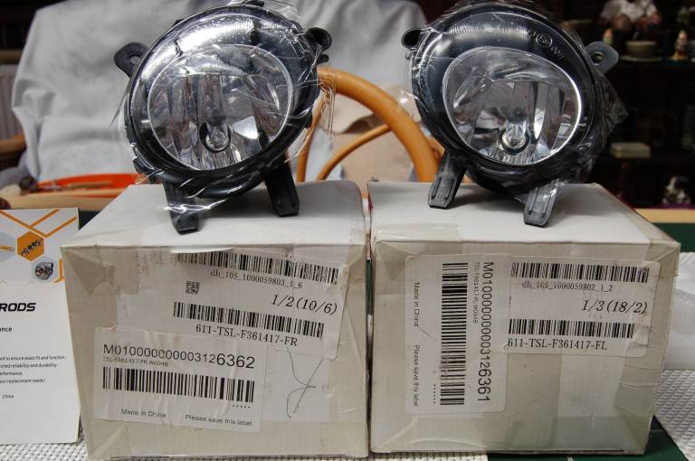 Maxpeedrods Brand Front Foglights for BMW Series 2, 3  & 5, Maybe More, New in Boxes