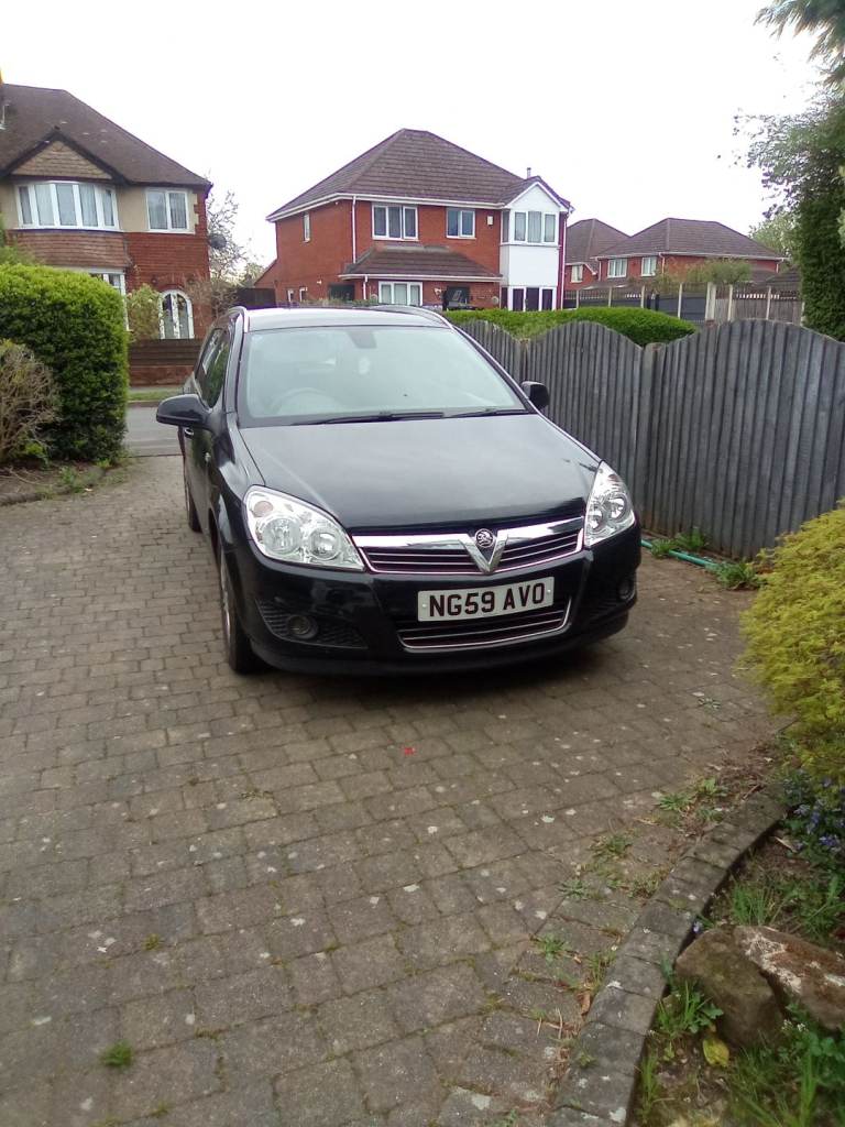 Quick sale great deal Vauxhall Astra Estate 2010