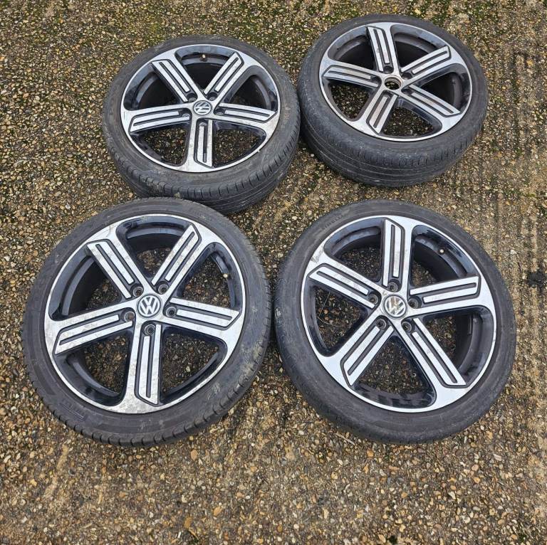 Genuine Volkswagen 18" Golf R 5x112 Cadiz Wheels and tyres X4
