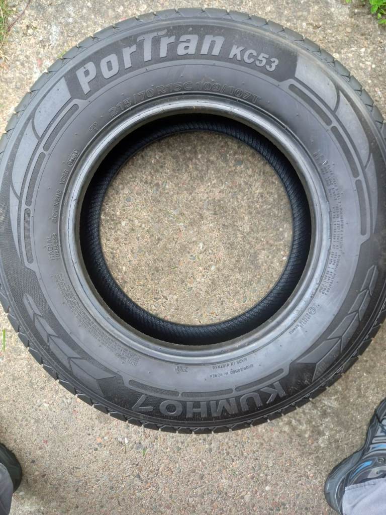 Tyre x 1. KUMHO PORTRAN 215/70R15C