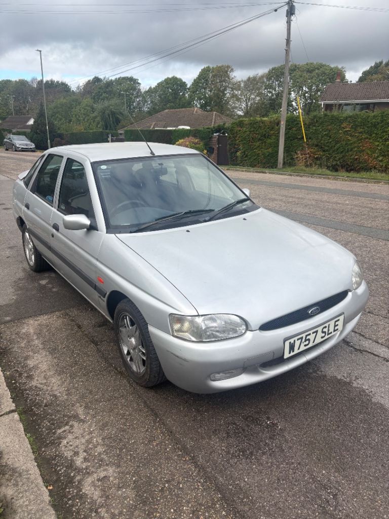 Ford, ESCORT, Hatchback, 2000, Manual, 1597 (cc), 5 doors