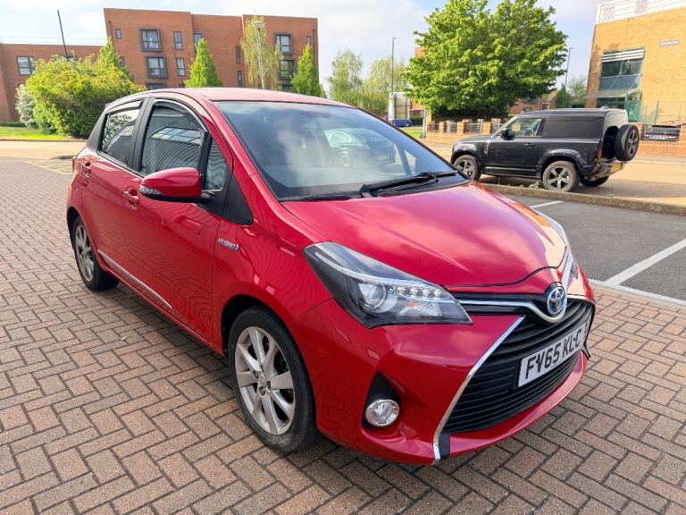 2015 65, TOYOTA YARIS 1.5 VVT-h Sport E-CVT, 45K, FSH, MOT, ULEZ FREE