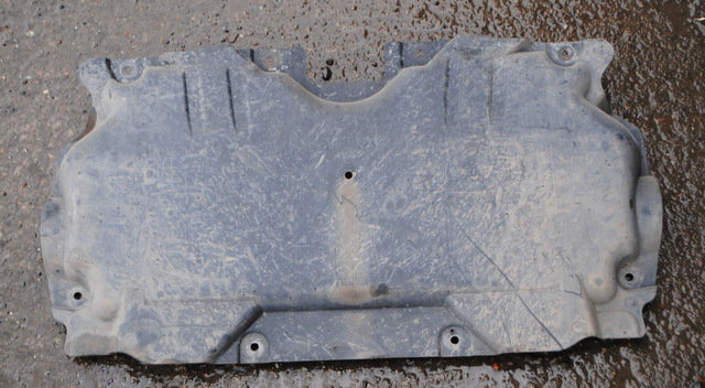 2017 MERCEDES C CLASS W205 UNDERTRAY A205 520 0223 A205 524 0400