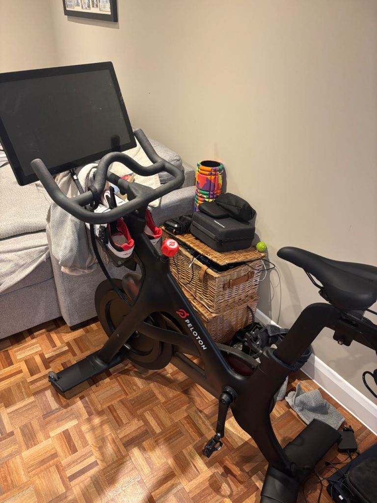 Peloton Exercise Bike – Black, Good Condition
