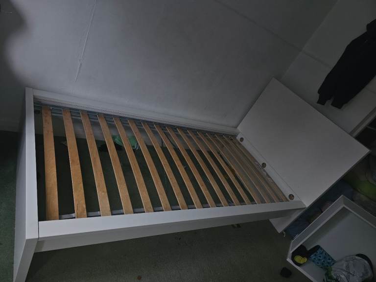 White Single Bed Frame with Slats – Good Condition
