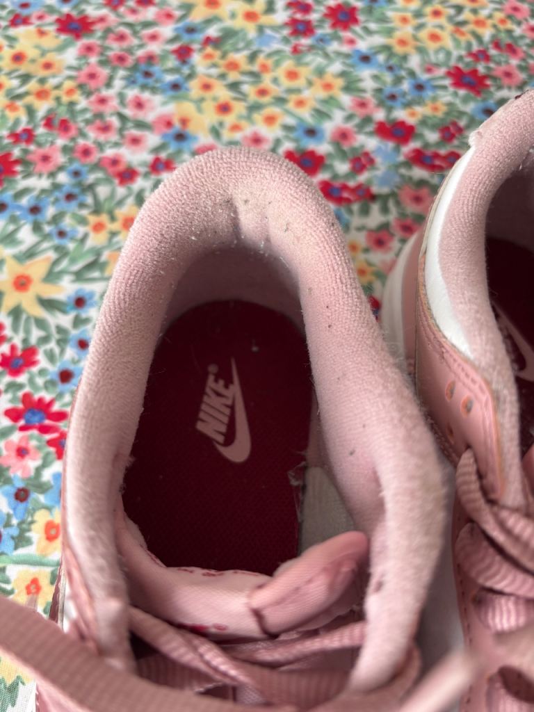 Nike girls trainers -size 3 