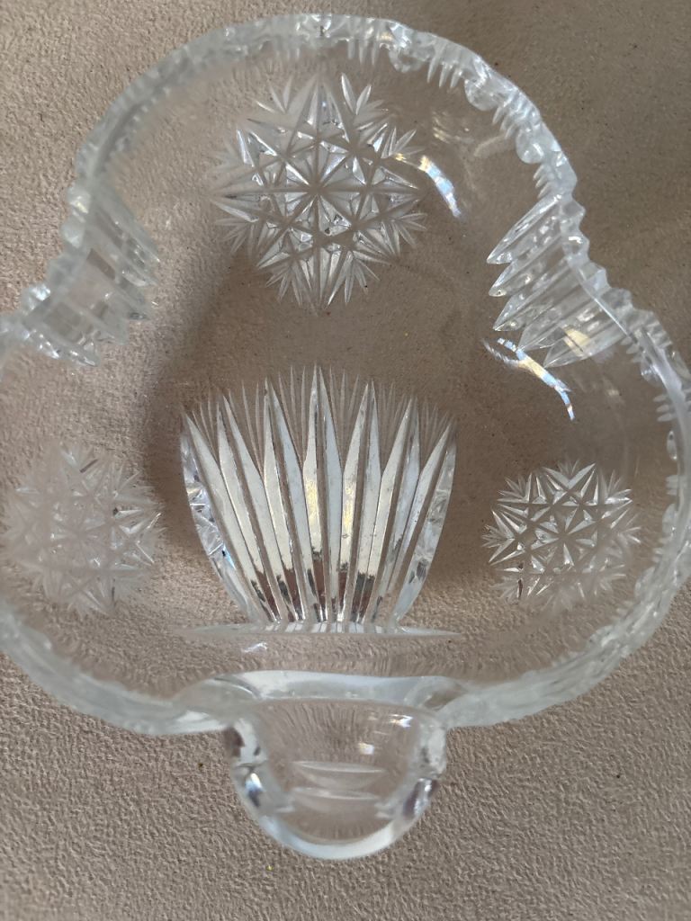 Glass dish