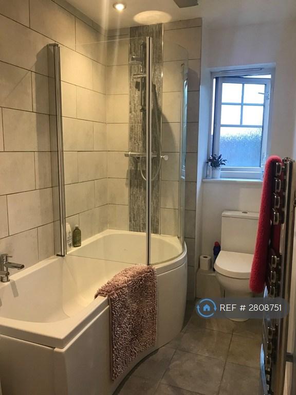 2 bedroom flat in Tavistock Park, Leeds, LS12 (2 bed) (#2808751)