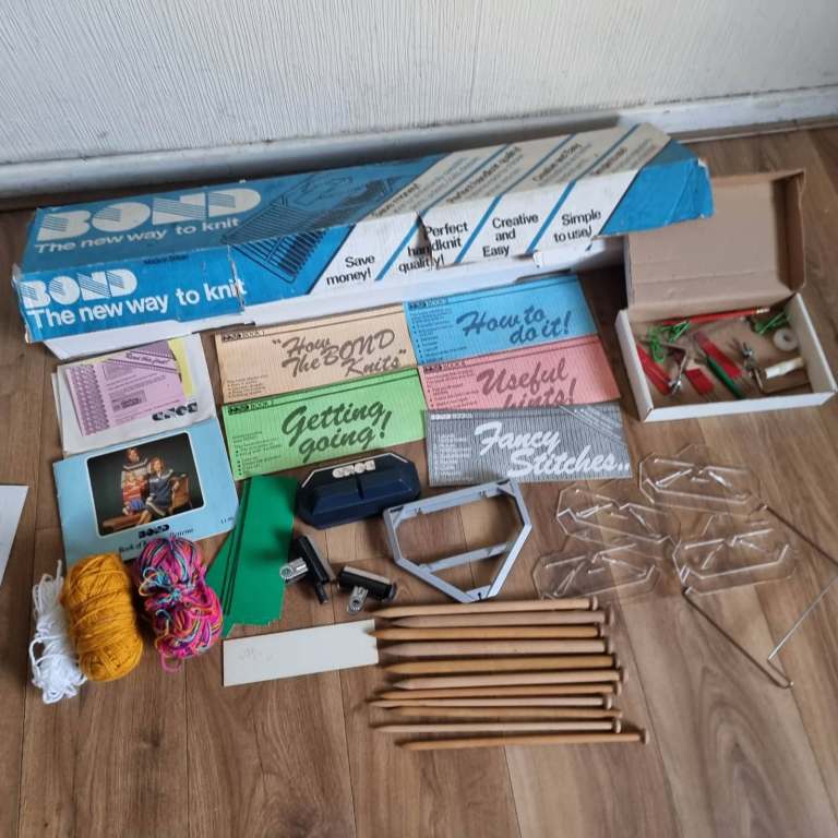 Bond Classic Knitting Machine with Accessories – Good Condition