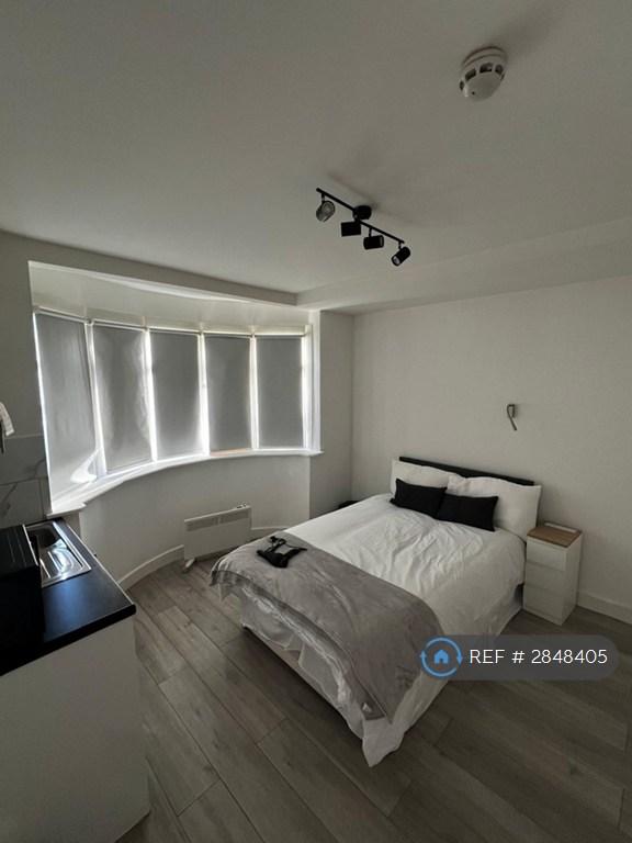 Studio flat in Harrow, Harrow, HA3 (#2848405)