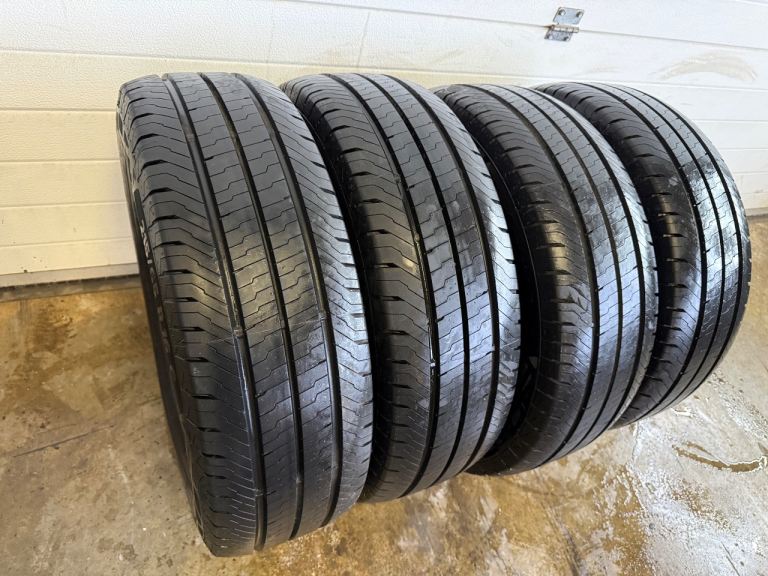 CONTINENTAL VAN CONTACT ECO 215/65R16 C COMMERCIAL TYRES X 4 LIKE NEW 7MM +