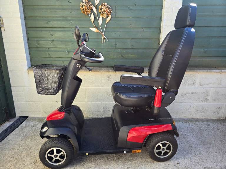 Mobility Scooter 4/8mph Invacare Orion Pro, Rd/Pave scooter