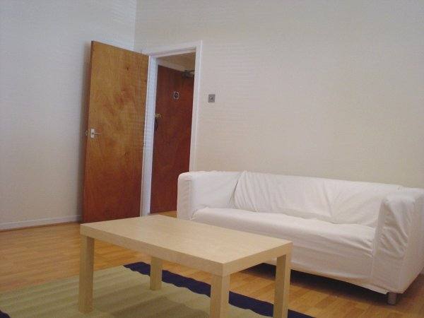 1 bedroom flat in 15 Ely Road, Cardiff, CF5 Book Online - The Rent Guru {50}