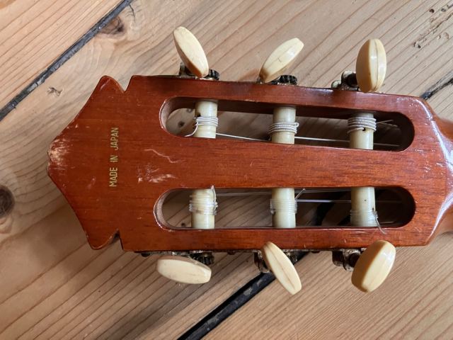 1960s / 70s Yamaha G-100A Classical Guitar Nippon Gakki Japan
