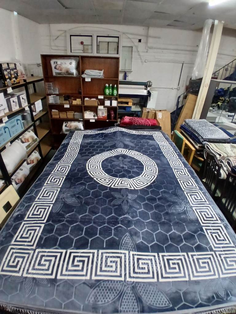 Large size rugs 