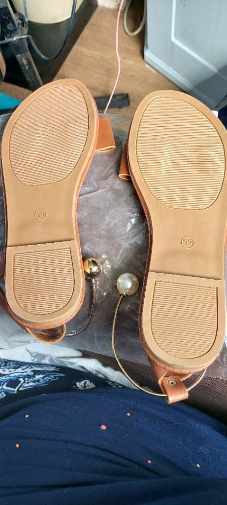 Brand New Brown Flat Sandals with Pearl Detail – UK Size 6