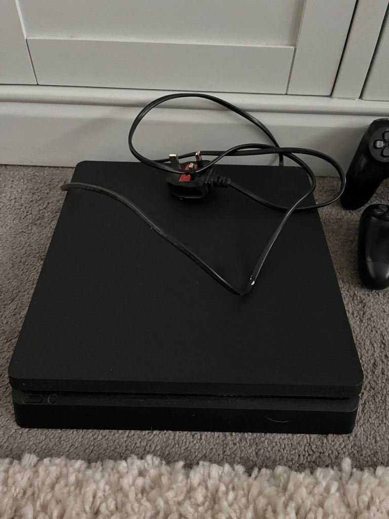 PS4 15 games 2 controler