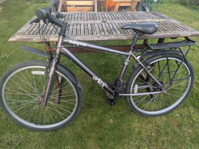Ladies hybrid bike
