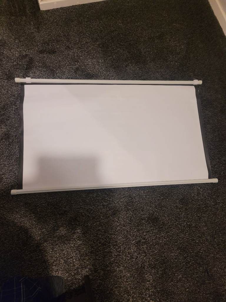 50" projector screen 