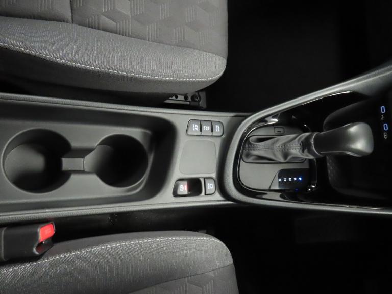 2025 Toyota Yaris 1.5 Hybrid Design 5dr CVT Hatchback Hybrid Automatic