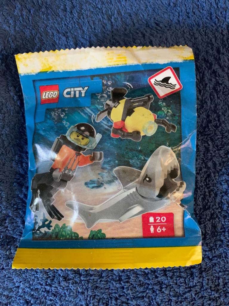 New Unopened Lego City Diver with Robot & Shark Set 952503 IP1