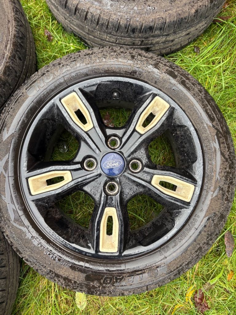 15” 4x108 Ford fiesta zetec ecoboost spoke alloy wheels alloys with tyres black