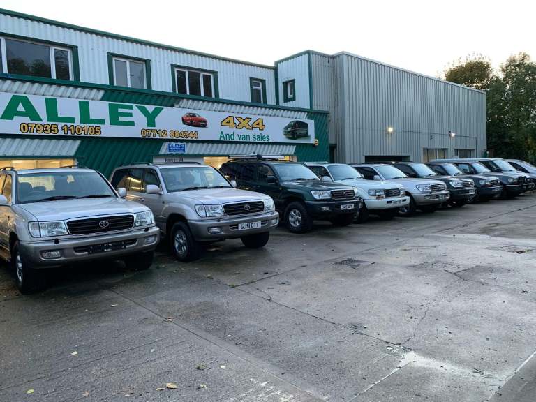 TOYOTA LAND CRUISER' AMAZON' COLORADO' PRADO' HILUX' SURF (THE CRUISER KING) 