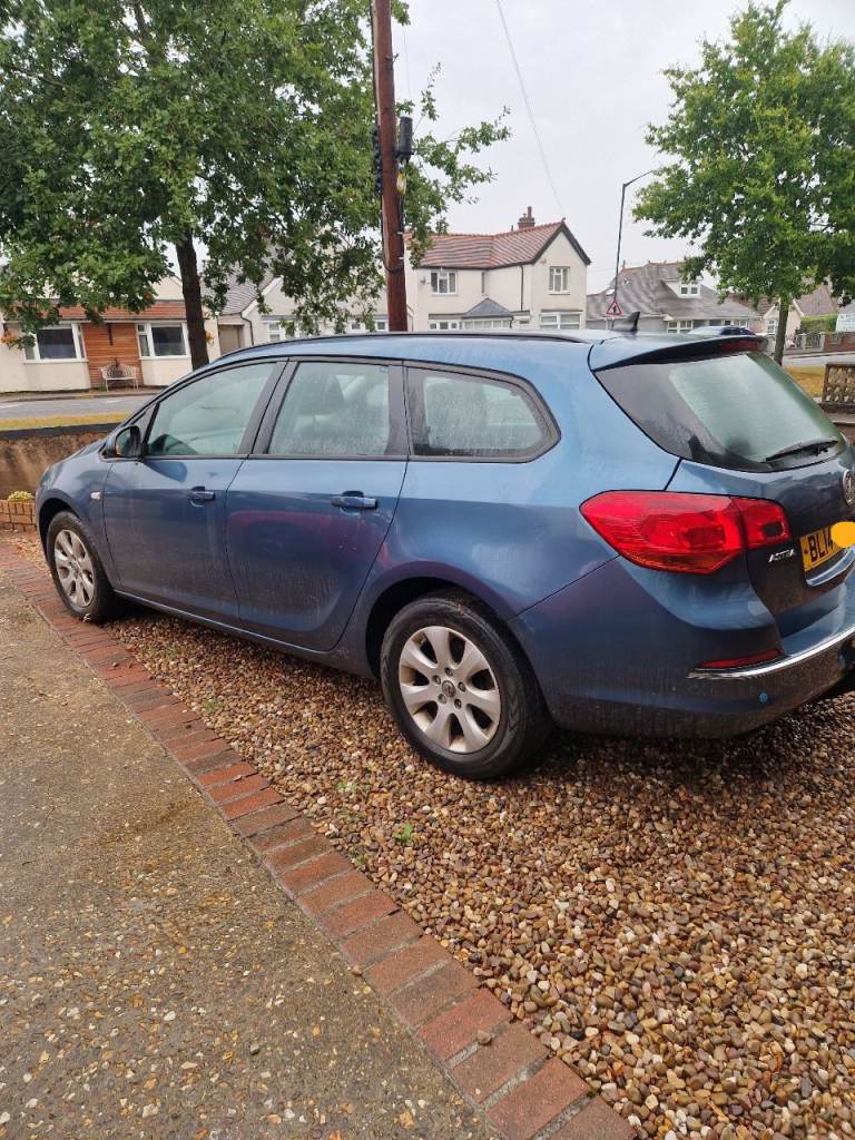 Vauxhall, ASTRA 1.6 cdti ecoflex, Estate, 2014, Manual, 1598 (cc), 5 doors spares or repair