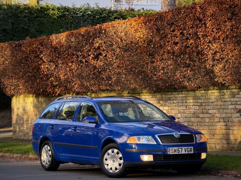 SKODA OCTAVIA 1.6 FSI LHD ESTATE LEFT HAND DRIVE + FUL 20 STAMP SHSTRY + 1OWNER!
