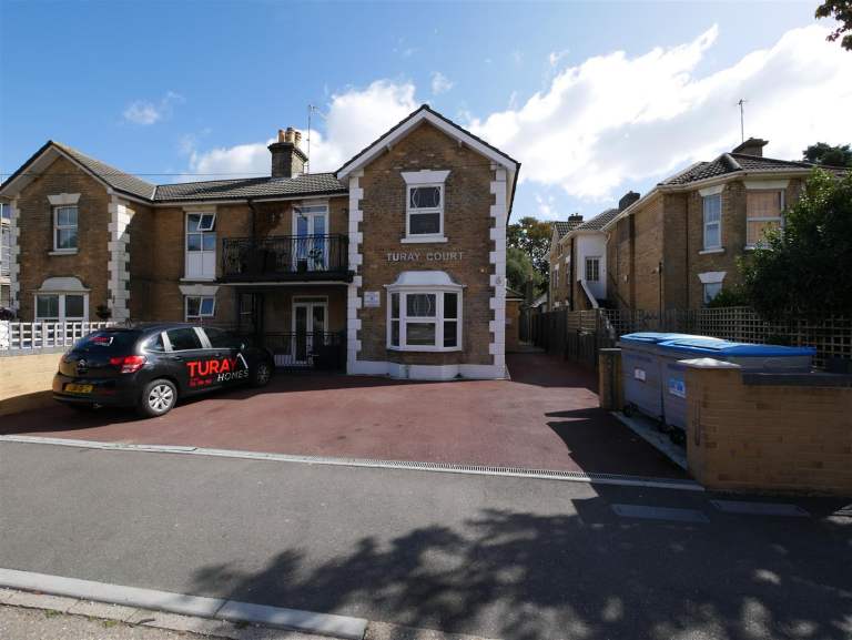 Modern one-bedroom flat with a private balcony  located near the Lansdowne
