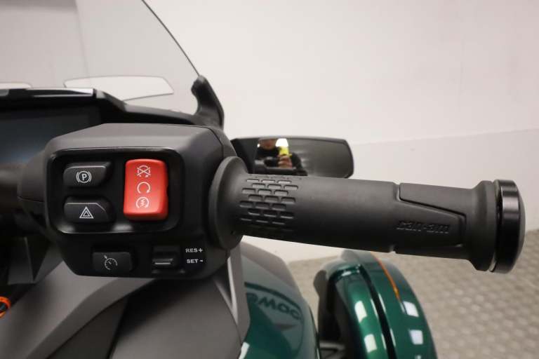 2025 Can-Am Spyder F3 Limited Special Series Trike - IN STOCK NOW 