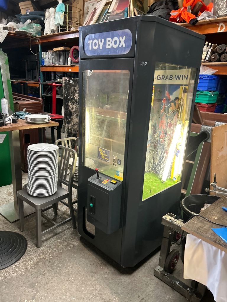 Toy Box Grabber Arcade Machine – Good Condition