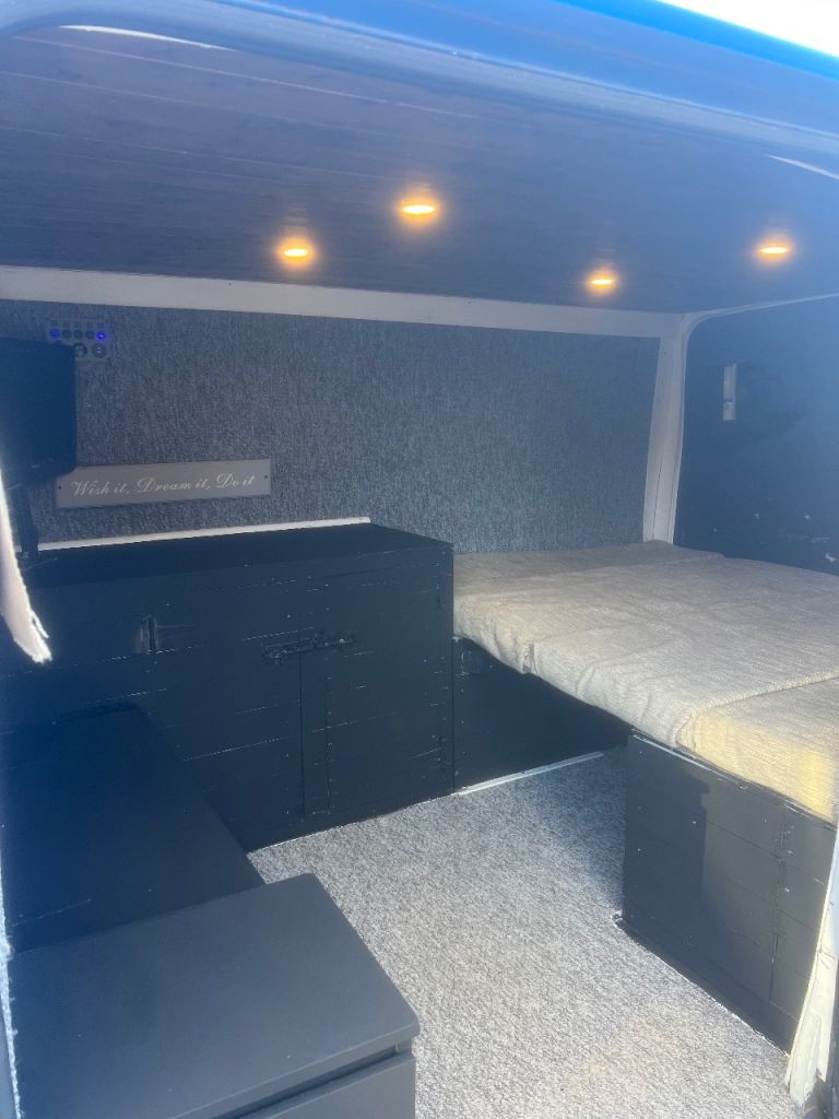 Ford, TRANSIT 260 MWB, Panel Van, 2005, 1998 (cc)